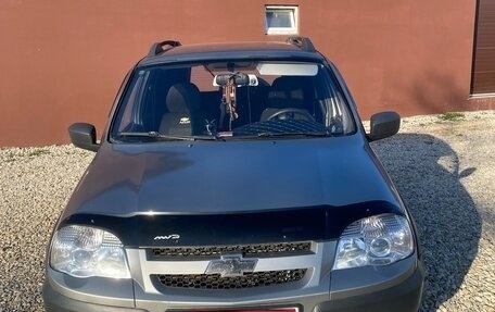 Chevrolet Niva I рестайлинг, 2012 год, 320 000 рублей, 1 фотография