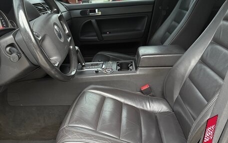 Volkswagen Touareg III, 2003 год, 725 000 рублей, 28 фотография