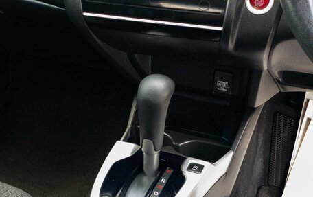 Honda Fit III, 2014 год, 950 000 рублей, 13 фотография