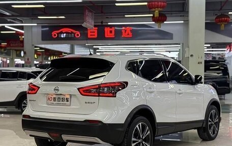 Nissan Qashqai, 2022 год, 1 620 000 рублей, 3 фотография