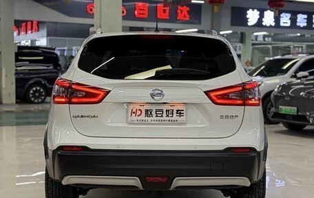 Nissan Qashqai, 2022 год, 1 620 000 рублей, 4 фотография
