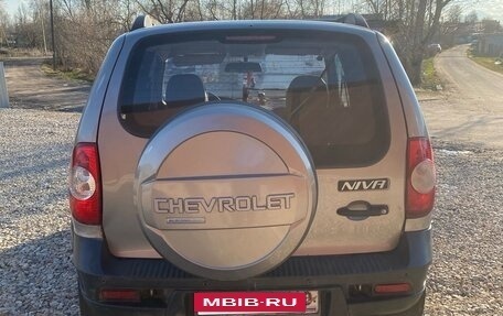 Chevrolet Niva I рестайлинг, 2012 год, 320 000 рублей, 4 фотография