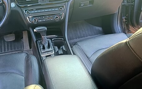 KIA Optima IV, 2018 год, 2 025 000 рублей, 28 фотография