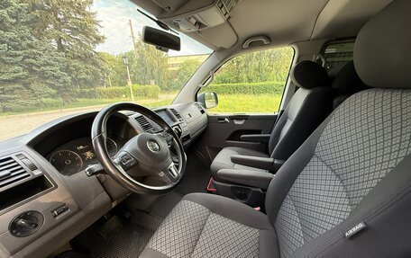 Volkswagen Multivan T5, 2010 год, 2 400 000 рублей, 14 фотография