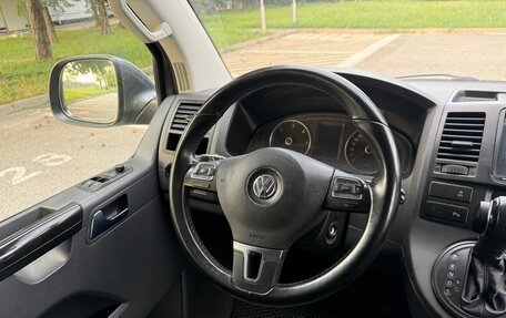 Volkswagen Multivan T5, 2010 год, 2 400 000 рублей, 16 фотография