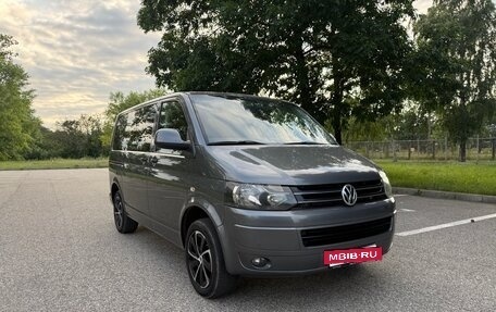 Volkswagen Multivan T5, 2010 год, 2 400 000 рублей, 7 фотография