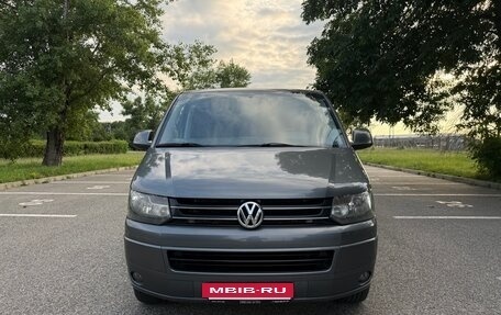 Volkswagen Multivan T5, 2010 год, 2 400 000 рублей, 8 фотография