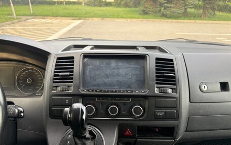 Volkswagen Multivan T5, 2010 год, 2 400 000 рублей, 18 фотография