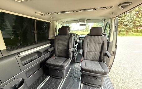 Volkswagen Multivan T5, 2010 год, 2 400 000 рублей, 21 фотография