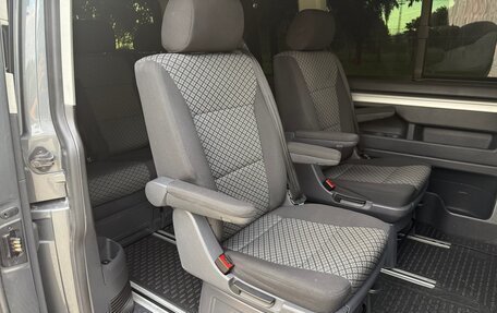 Volkswagen Multivan T5, 2010 год, 2 400 000 рублей, 19 фотография