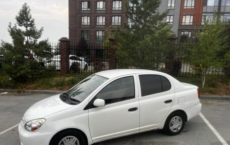 Toyota Platz, 2004 год, 280 000 рублей, 2 фотография