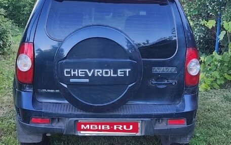 Chevrolet Niva I рестайлинг, 2012 год, 500 000 рублей, 4 фотография