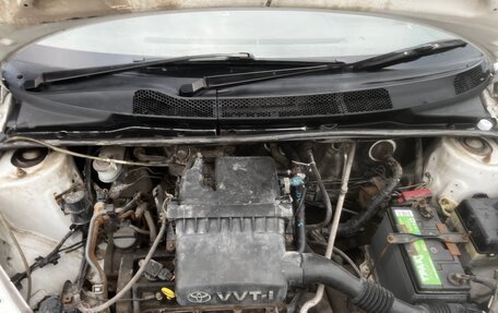 Toyota Platz, 2004 год, 280 000 рублей, 8 фотография