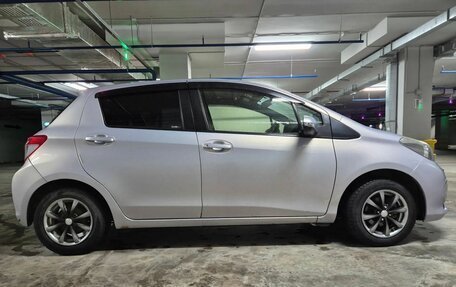 Toyota Vitz, 2013 год, 700 000 рублей, 5 фотография