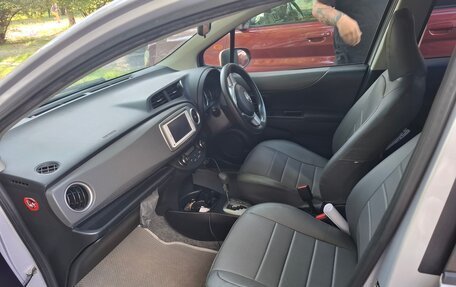 Toyota Vitz, 2013 год, 700 000 рублей, 9 фотография