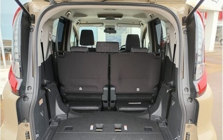 Toyota Sienta, 2022 год, 1 200 999 рублей, 4 фотография