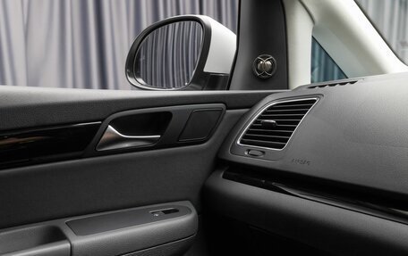 Volkswagen Sharan II, 2018 год, 1 890 000 рублей, 14 фотография