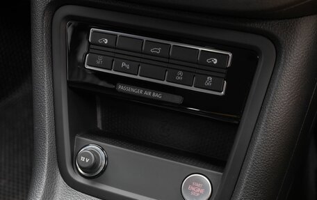 Volkswagen Sharan II, 2018 год, 1 890 000 рублей, 19 фотография