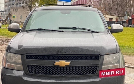 Chevrolet Tahoe III, 2012 год, 2 100 000 рублей, 2 фотография