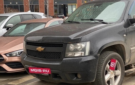 Chevrolet Tahoe III, 2012 год, 2 100 000 рублей, 3 фотография