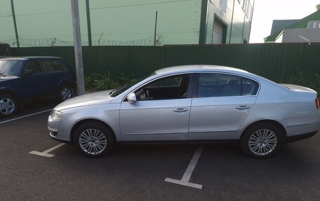 Volkswagen Passat B6, 2008 год, 650 000 рублей, 3 фотография
