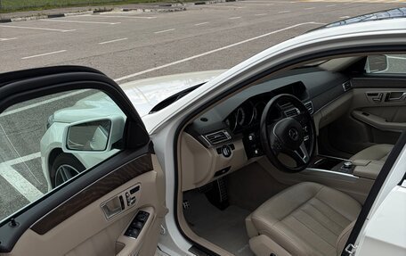 Mercedes-Benz E-Класс, 2014 год, 2 650 000 рублей, 10 фотография