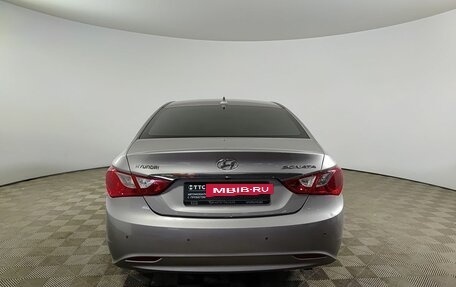 Hyundai Sonata VI, 2012 год, 750 000 рублей, 7 фотография