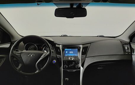 Hyundai Sonata VI, 2012 год, 750 000 рублей, 17 фотография