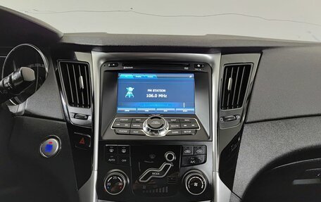 Hyundai Sonata VI, 2012 год, 750 000 рублей, 18 фотография