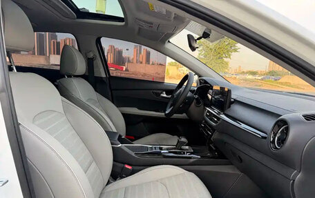 KIA K3, 2023 год, 1 320 100 рублей, 12 фотография
