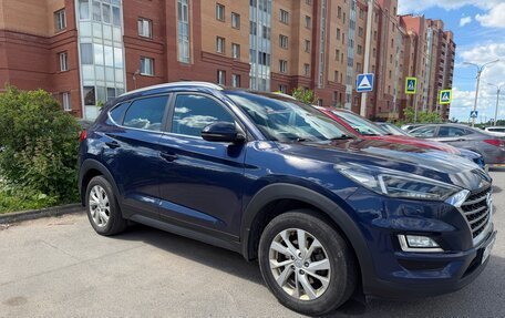 Hyundai Tucson III, 2018 год, 2 000 000 рублей, 2 фотография