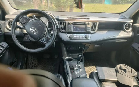 Toyota RAV4, 2013 год, 1 350 000 рублей, 5 фотография