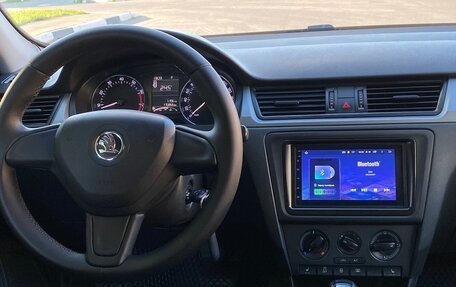 Skoda Rapid I, 2015 год, 870 000 рублей, 7 фотография