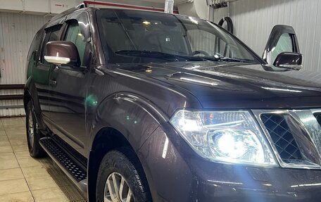 Nissan Pathfinder, 2010 год, 1 900 000 рублей, 2 фотография