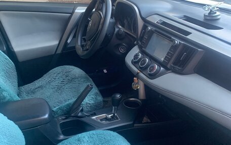Toyota RAV4, 2014 год, 2 200 000 рублей, 2 фотография