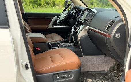 Toyota Land Cruiser 200, 2014 год, 5 600 000 рублей, 12 фотография