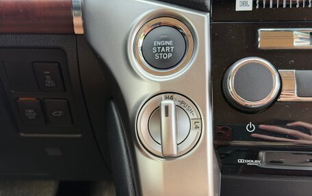Toyota Land Cruiser 200, 2014 год, 5 600 000 рублей, 31 фотография