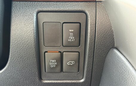 Toyota Land Cruiser 200, 2014 год, 5 600 000 рублей, 37 фотография