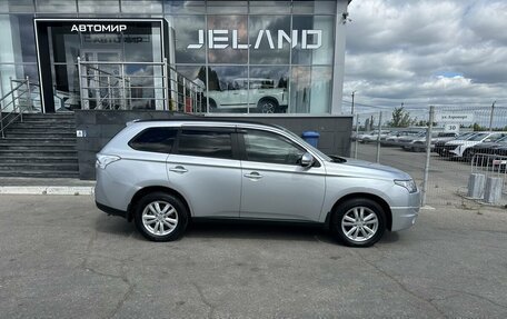 Mitsubishi Outlander III рестайлинг 3, 2014 год, 1 690 000 рублей, 4 фотография