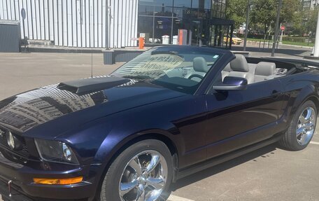 Ford Mustang VI рестайлинг, 2006 год, 2 000 000 рублей, 3 фотография