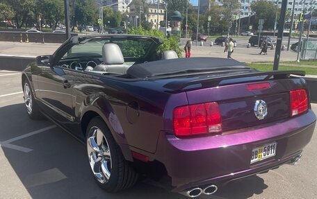 Ford Mustang VI рестайлинг, 2006 год, 2 000 000 рублей, 2 фотография