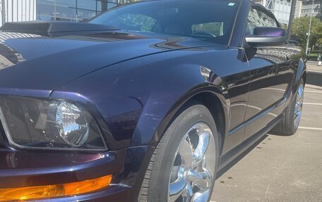 Ford Mustang VI рестайлинг, 2006 год, 2 000 000 рублей, 8 фотография