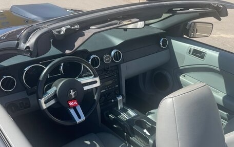 Ford Mustang VI рестайлинг, 2006 год, 2 000 000 рублей, 13 фотография