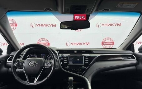 Toyota Camry, 2020 год, 2 799 000 рублей, 19 фотография
