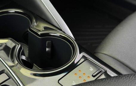 Toyota Camry, 2020 год, 2 799 000 рублей, 23 фотография