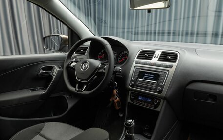 Volkswagen Polo VI (EU Market), 2017 год, 1 349 000 рублей, 11 фотография