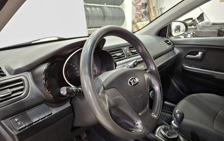 KIA Rio III рестайлинг, 2016 год, 930 000 рублей, 23 фотография