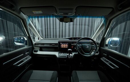 Honda Stepwgn IV, 2017 год, 1 799 000 рублей, 7 фотография