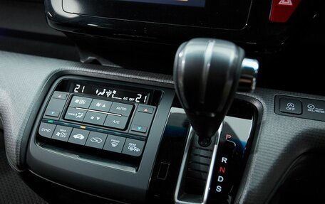 Honda Stepwgn IV, 2017 год, 1 799 000 рублей, 20 фотография