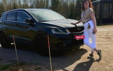 Geely Coolray I, 2022 год, 2 100 000 рублей, 3 фотография